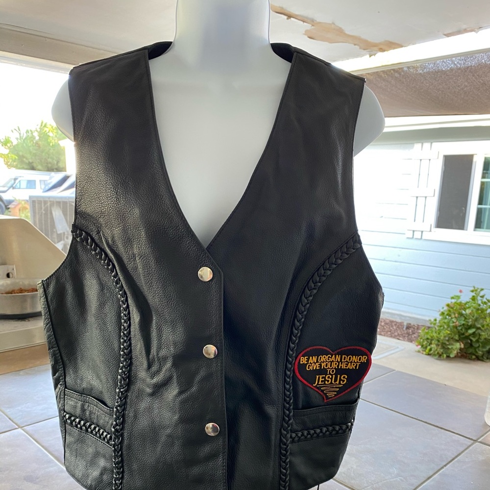 Women’s leather vest